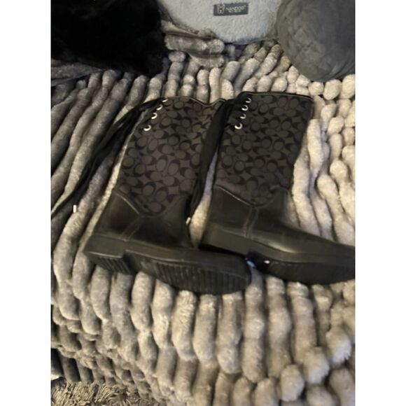Black coach signature jacuard fabric lace up rain boots/shoes 37/7 - Picture 3 of 9